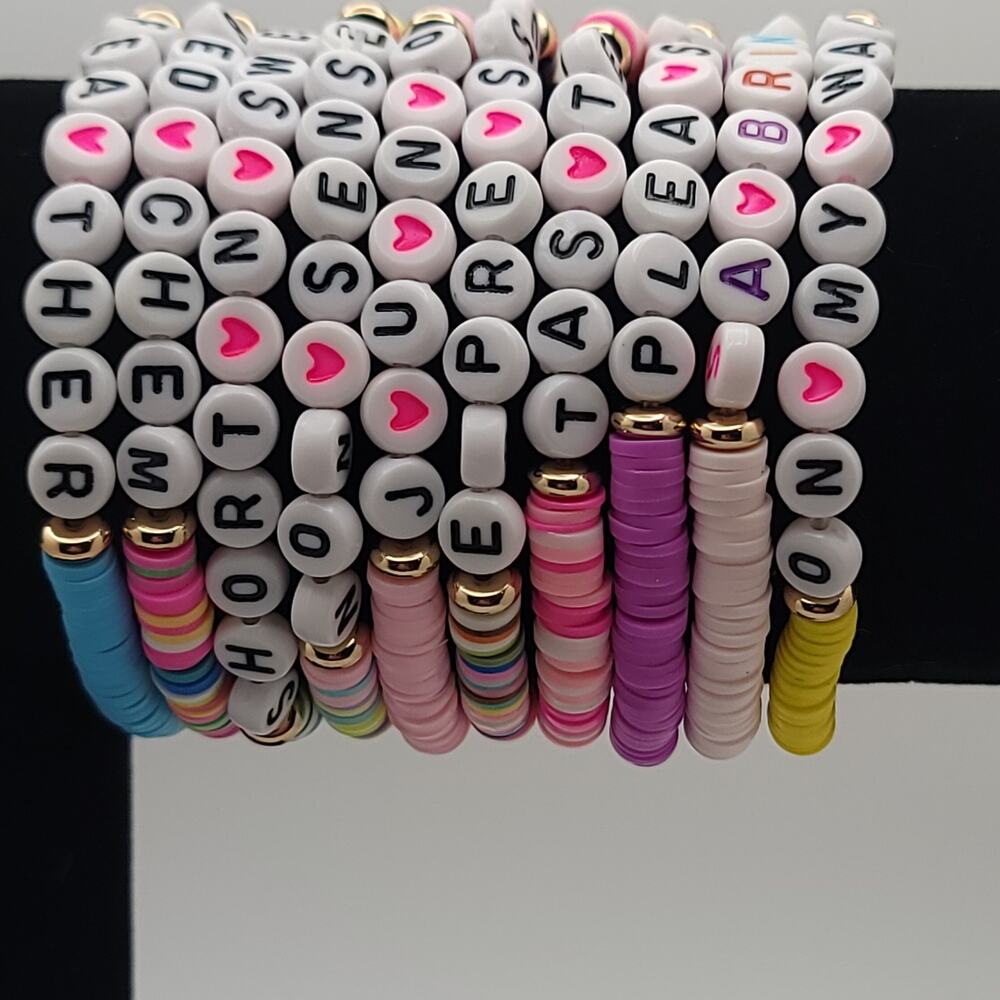 10 Sabrina Carpenter type Friendship Bracelets featuring Lyrics & Titles